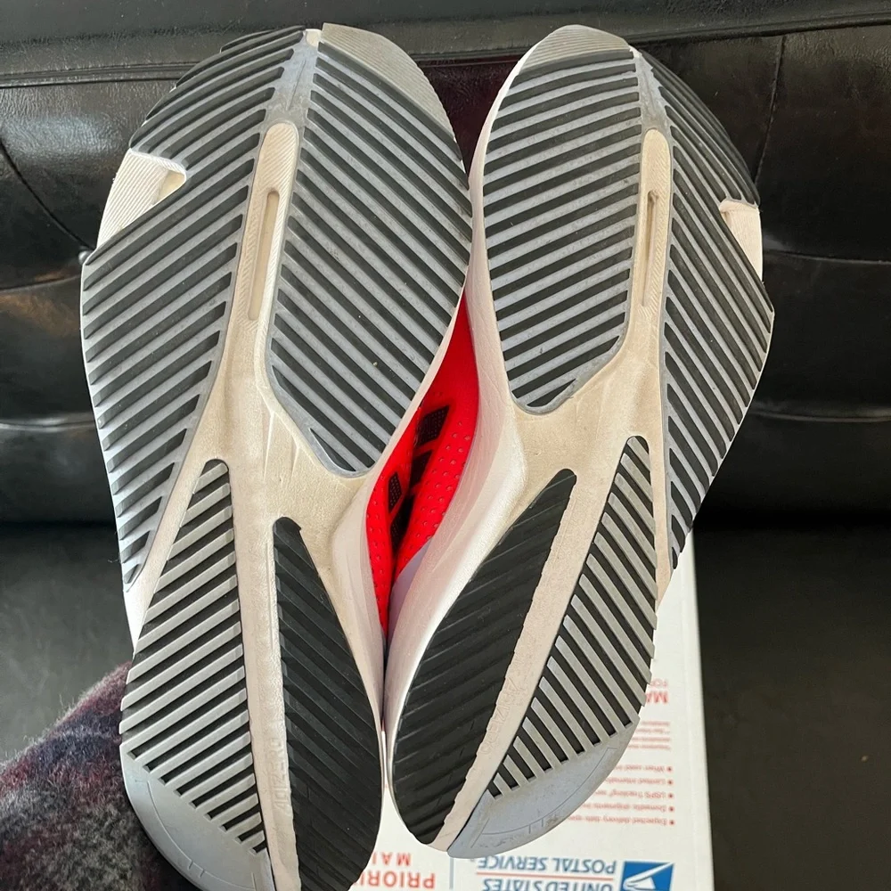 Adidas Adizero‎ SL Solar Red